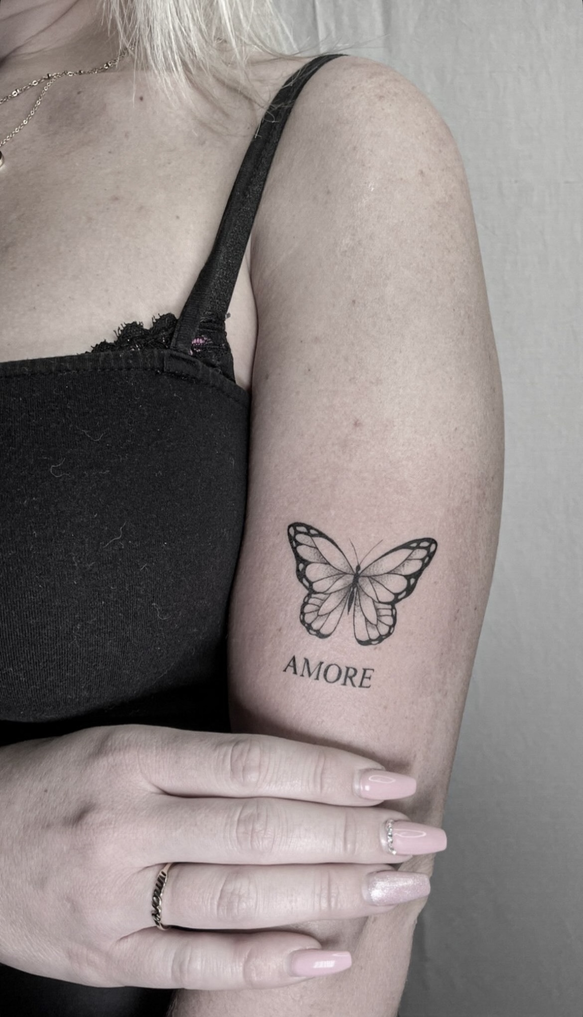Schmetterling Fineline Tattoo